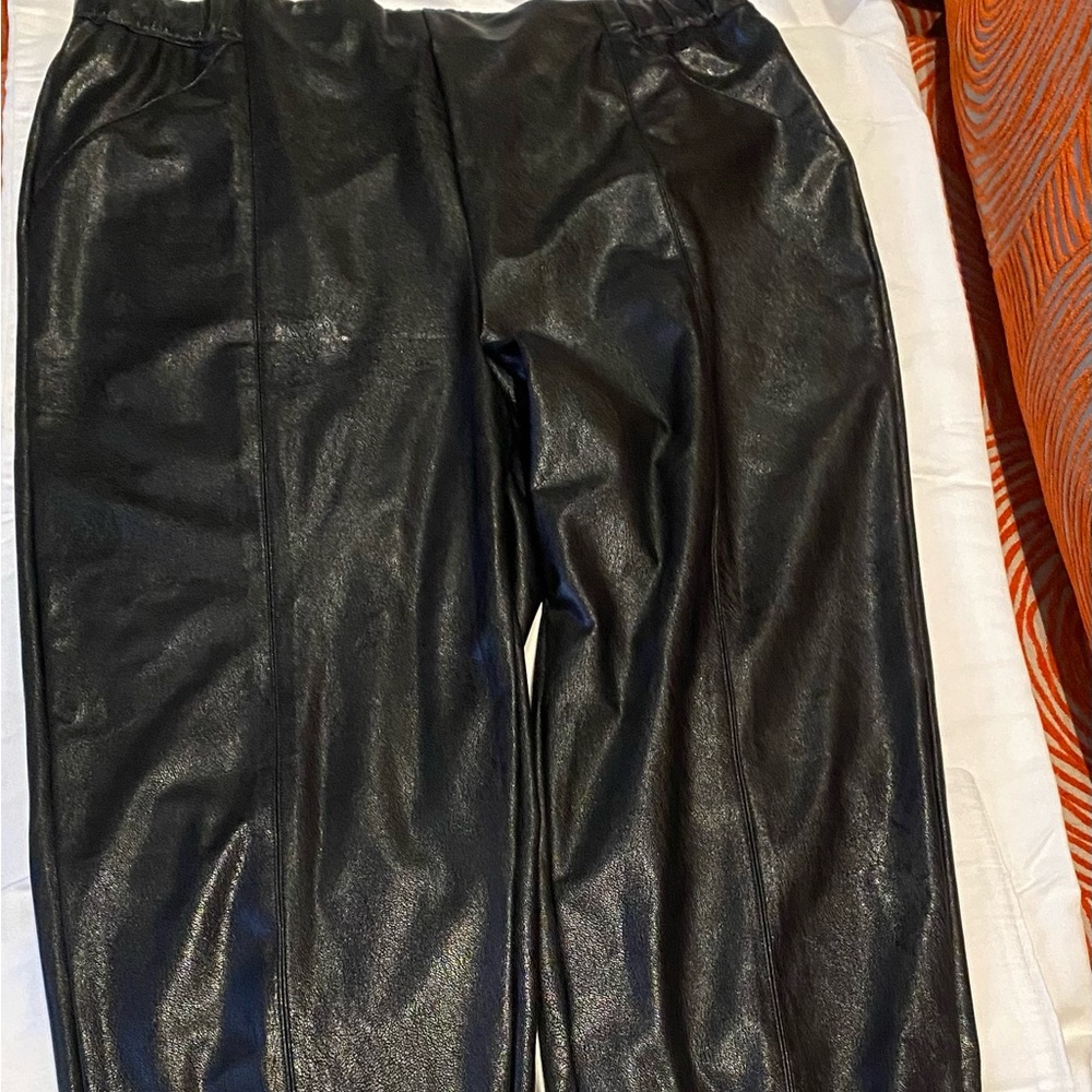 Lulu’s Faux Leather Pants